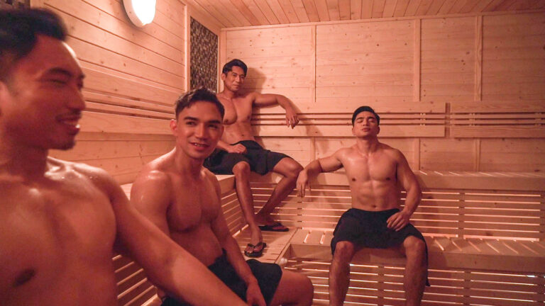 Dry Sauna with hotties